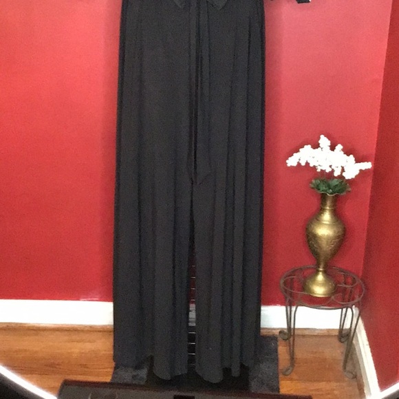 S. LEVINE COLD SHOULDER EMBELLISHED JUMPSUIT SZ L - Picture 3 of 8